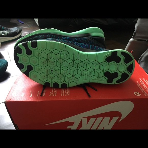 Nike free runs 5 - Picture 3 of 7